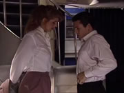 Sexo da comissária de bordo grega na cabine de barco